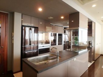 機能的で美しいオープンキッチンに 機能的で美しいオープンキッチンに